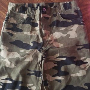 Brand new tag removed Girs Camo